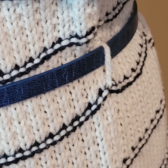 DEVOTED LUXURY APPAREL Knit Short Sleeved Cardigan, Size Medium - Picture 10 of 13